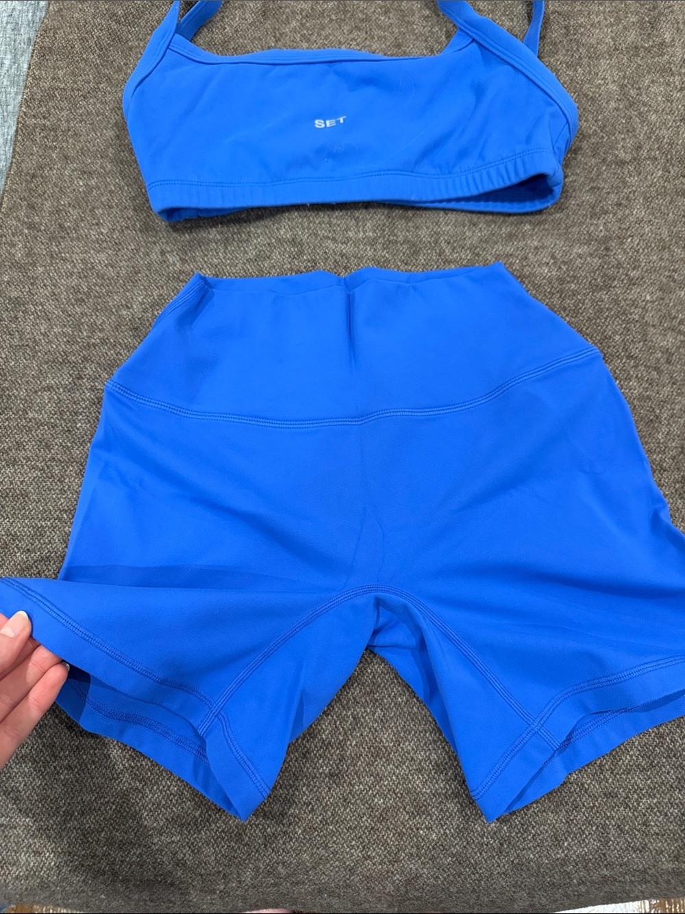 SET Active SPORTBODY Bike Shorts and Scoop Sports Bra Jetsetter - Picture 5 of 9